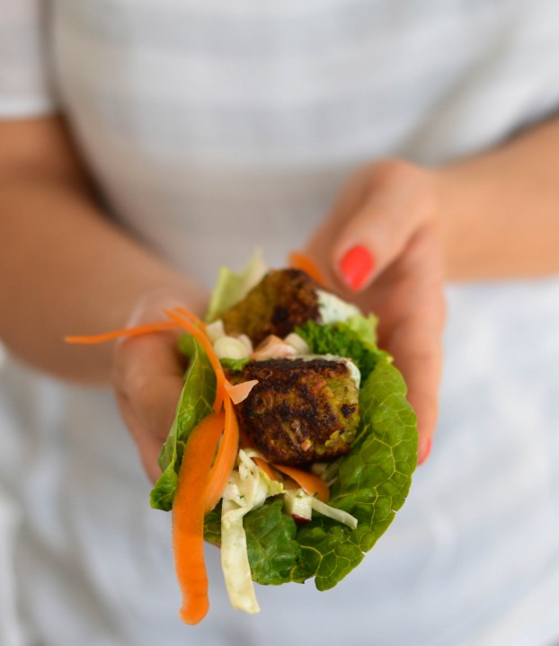Vegan veggie falafels in lettuce wraps - A Tasty Love Story
